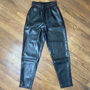 Venti6 Black Faux Leather Pull On Pants Skinny Tapered Ankle Trousers Size Small